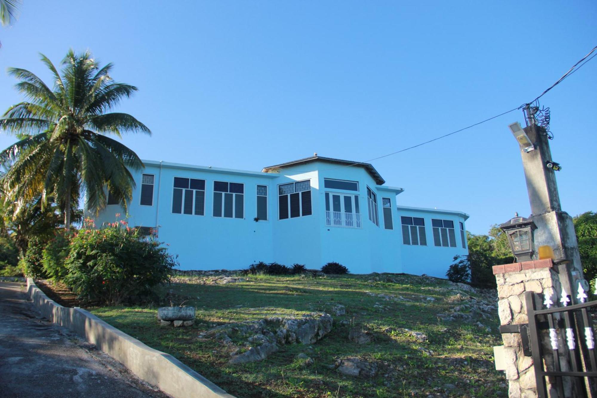 Sunshine Lodge: Your Home Away From Home Montego Bay Exterior foto