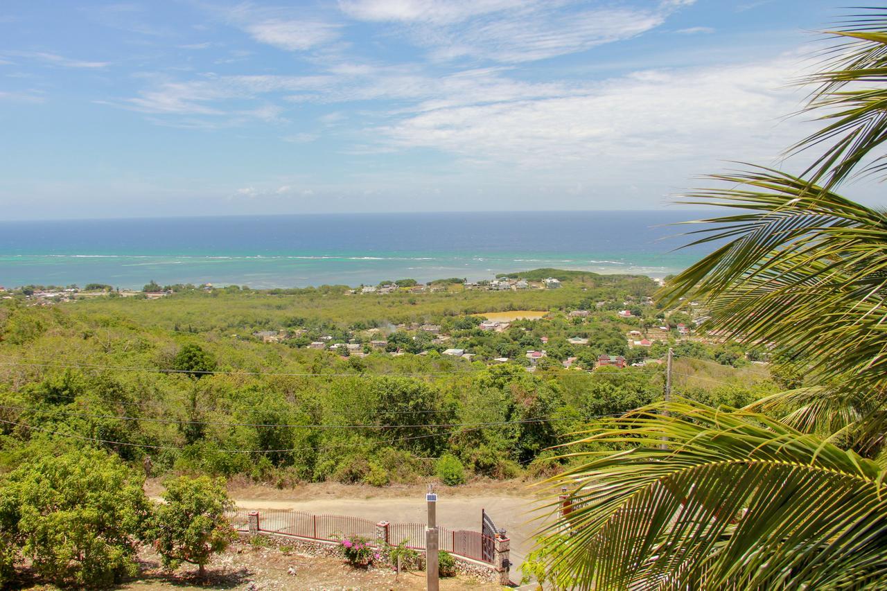 Sunshine Lodge: Your Home Away From Home Montego Bay Exterior foto