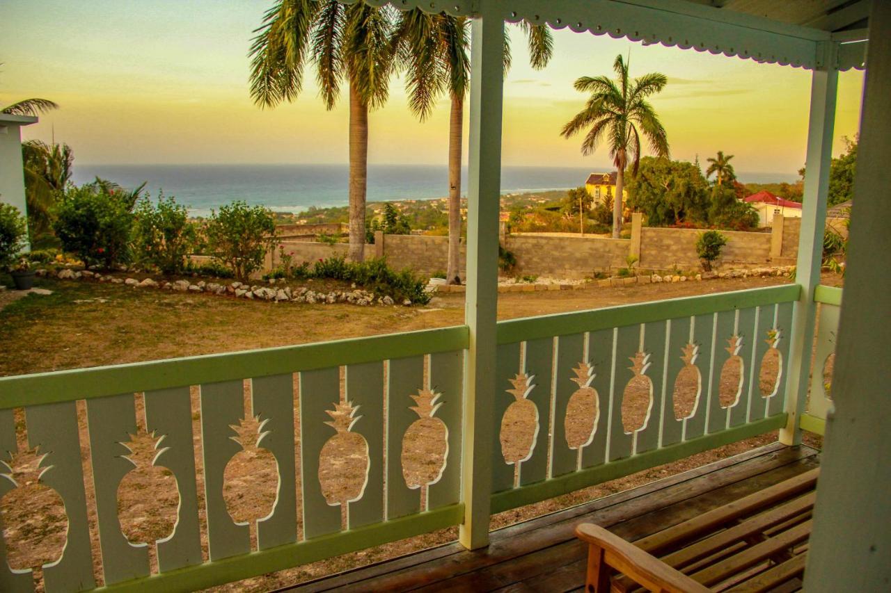 Sunshine Lodge: Your Home Away From Home Montego Bay Exterior foto